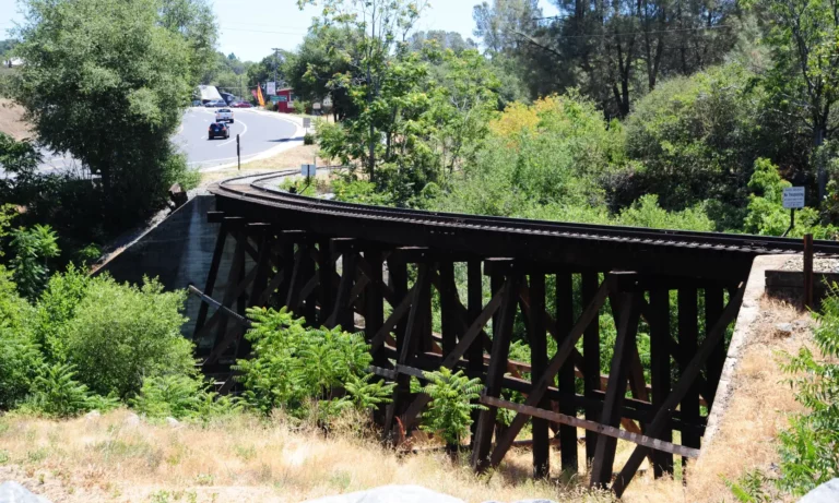 Curved bridge on Sierra Northern Oakdale Division