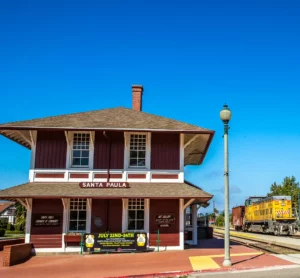 Sierra Northern movie railroad Santa Paula station